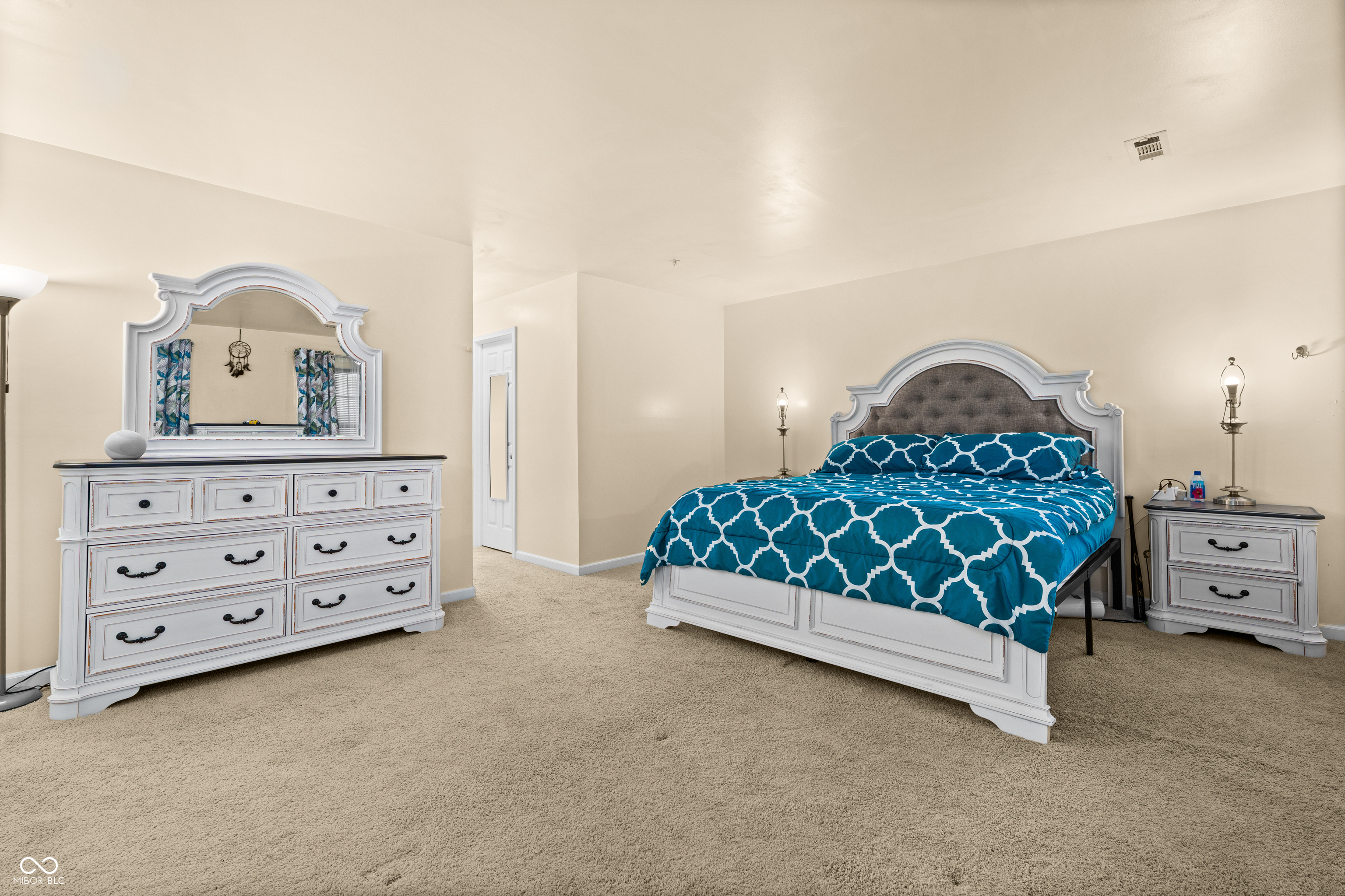 5431 Hammock Glen Drive