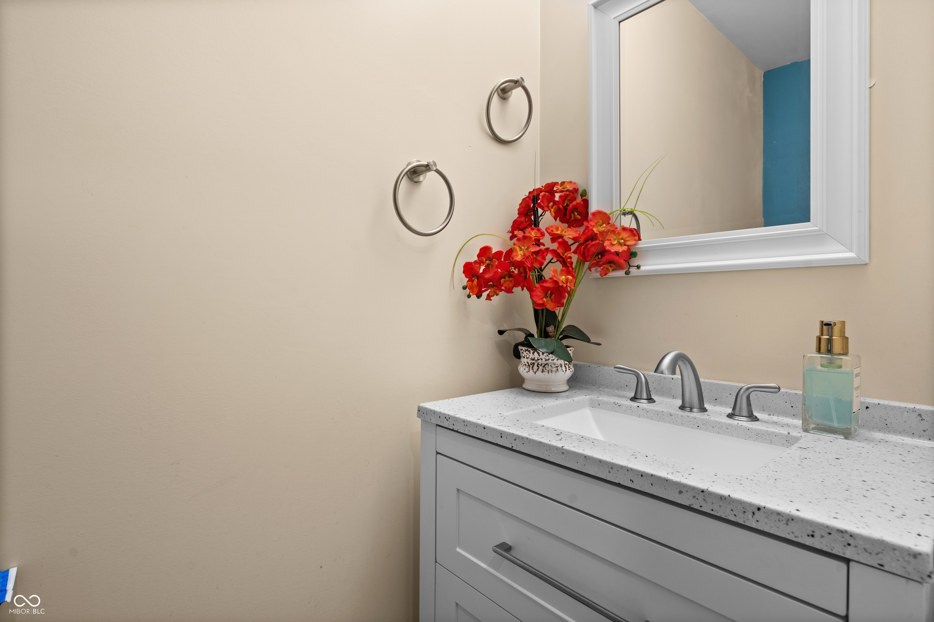 5431 Hammock Glen Drive