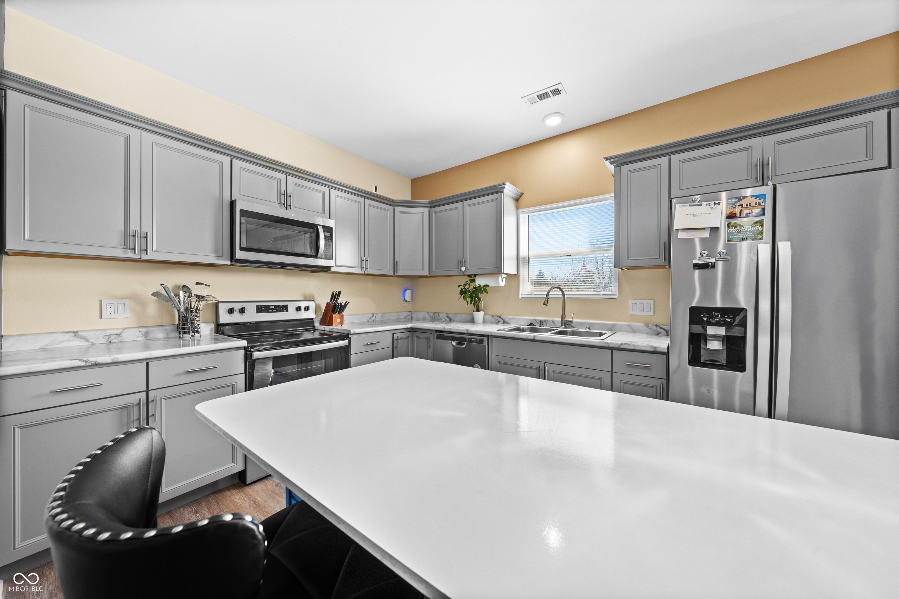 5431 Hammock Glen Drive