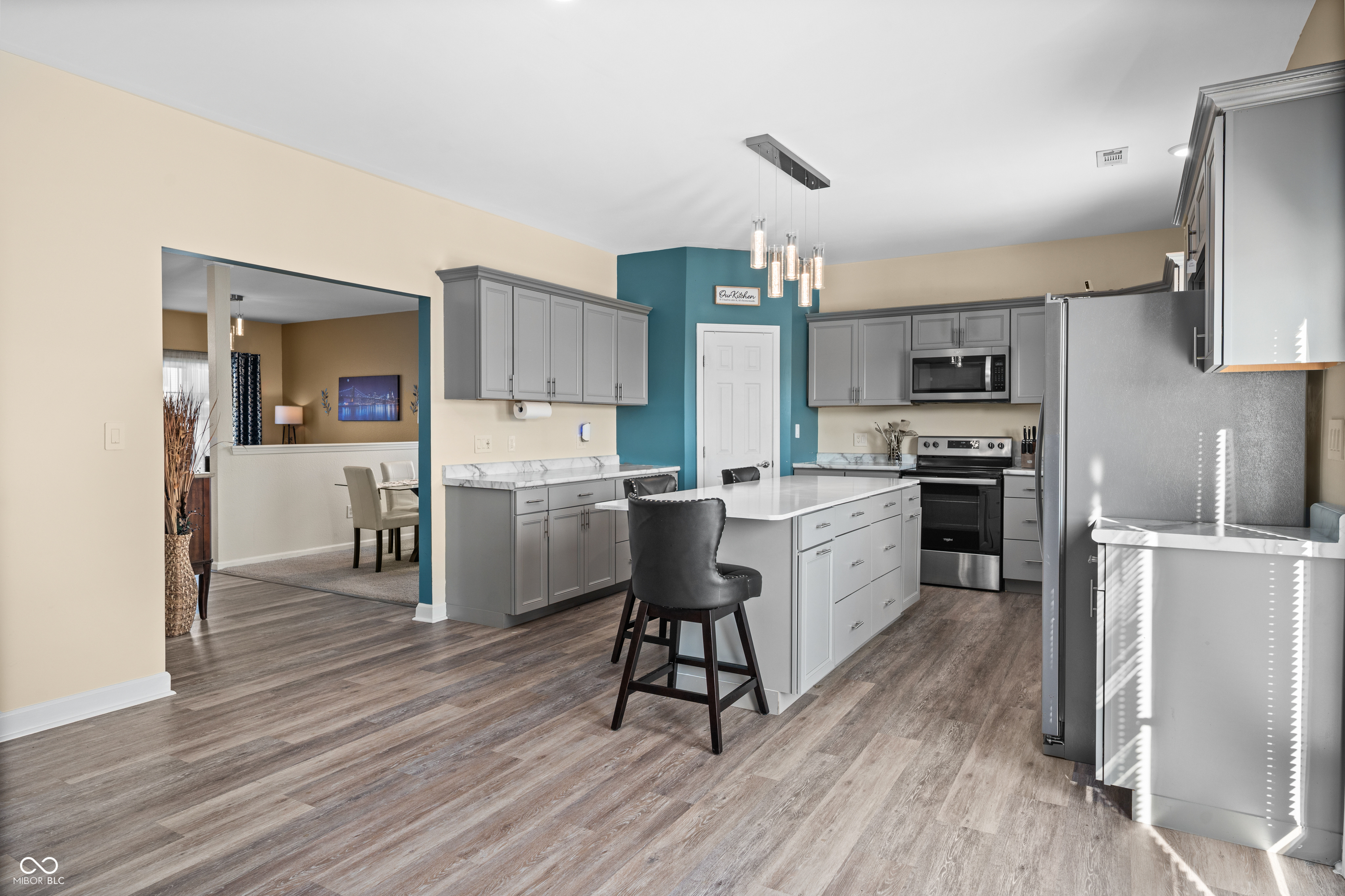 5431 Hammock Glen Drive