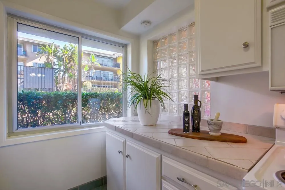 5363 La Jolla Blvd Unit: 45