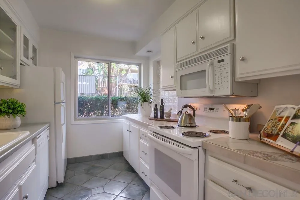 5363 La Jolla Blvd Unit: 45