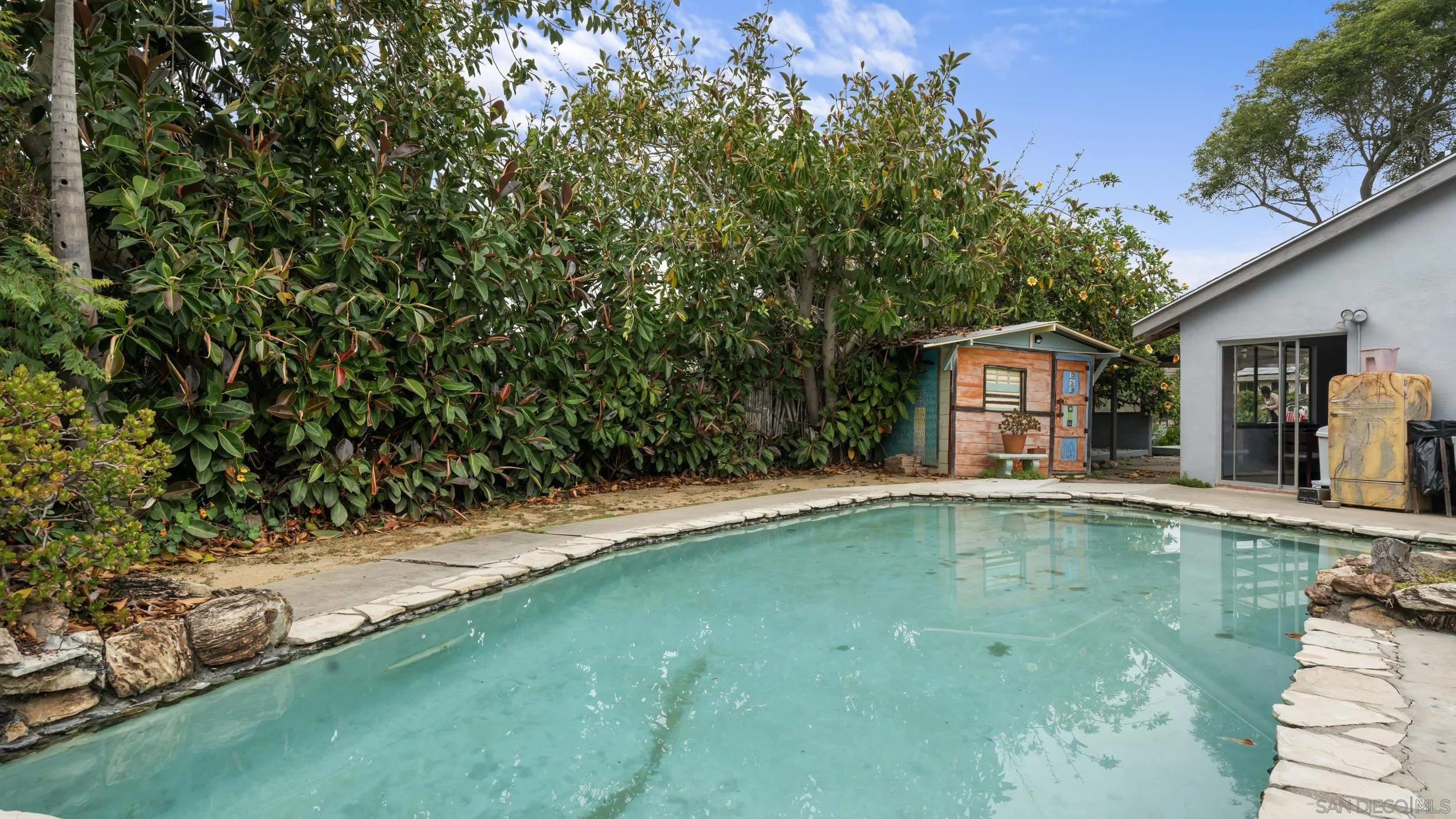 5620 Lord Cecil Street