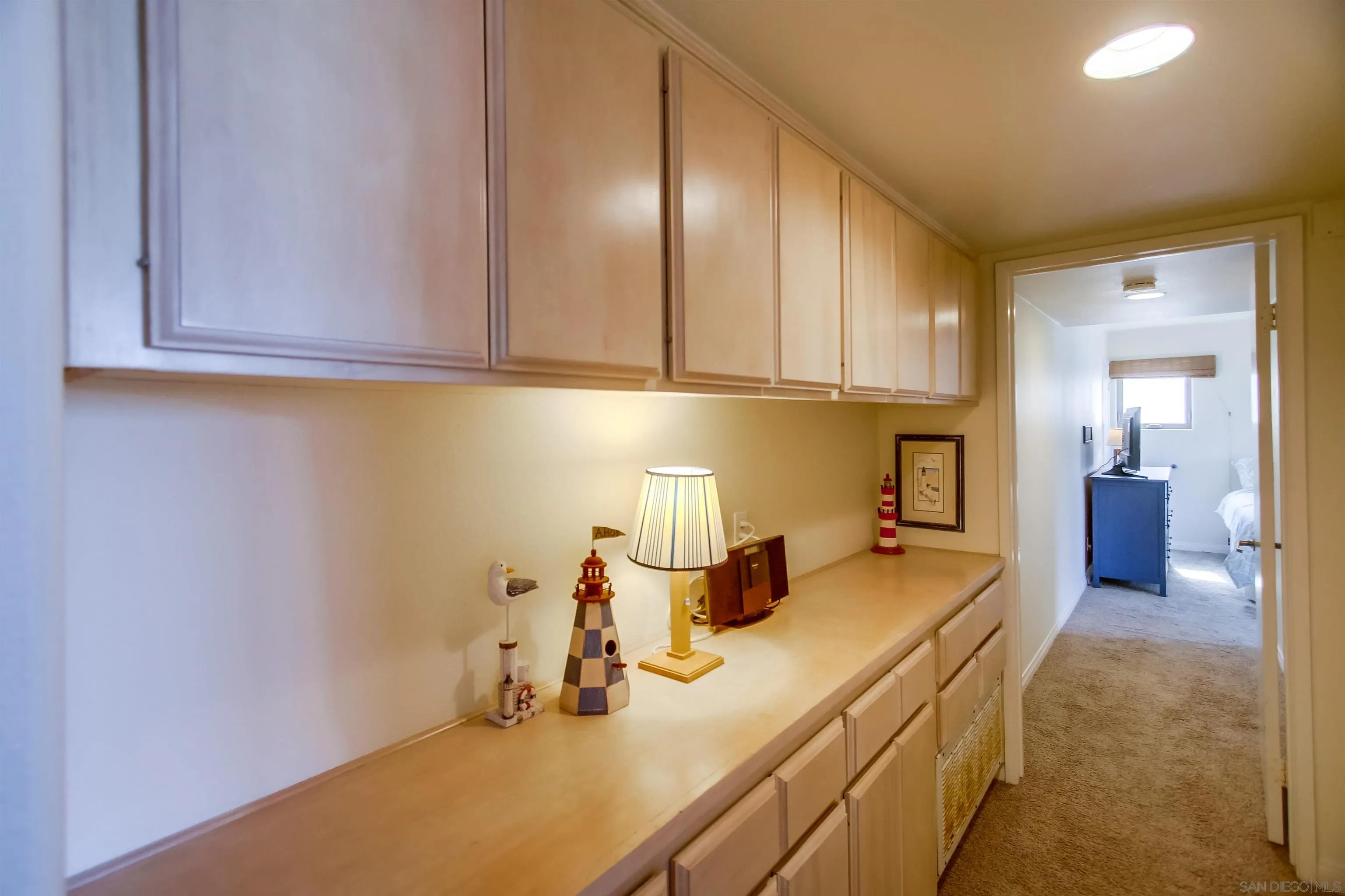803 El Carmel Pl.