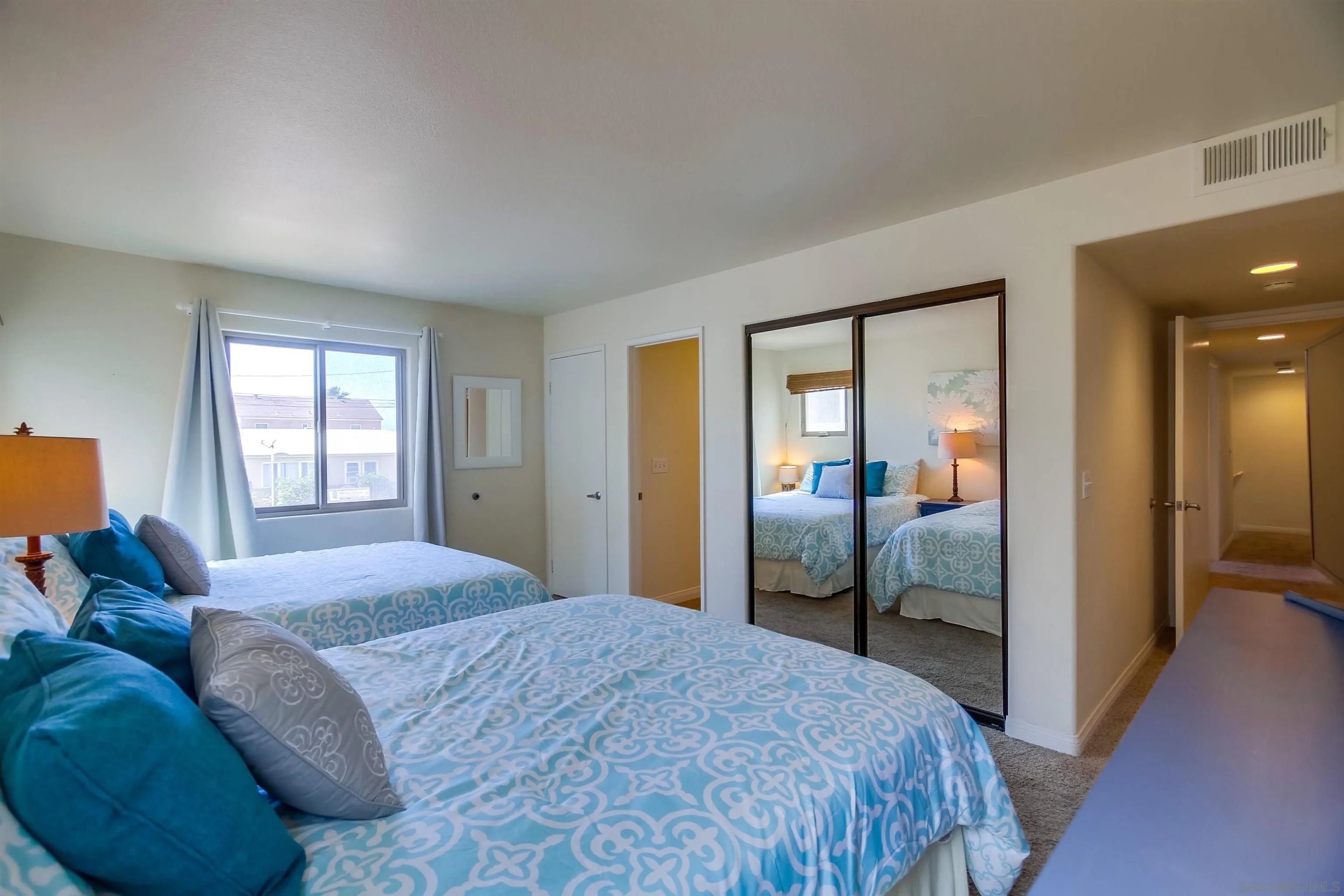 803 El Carmel Pl.