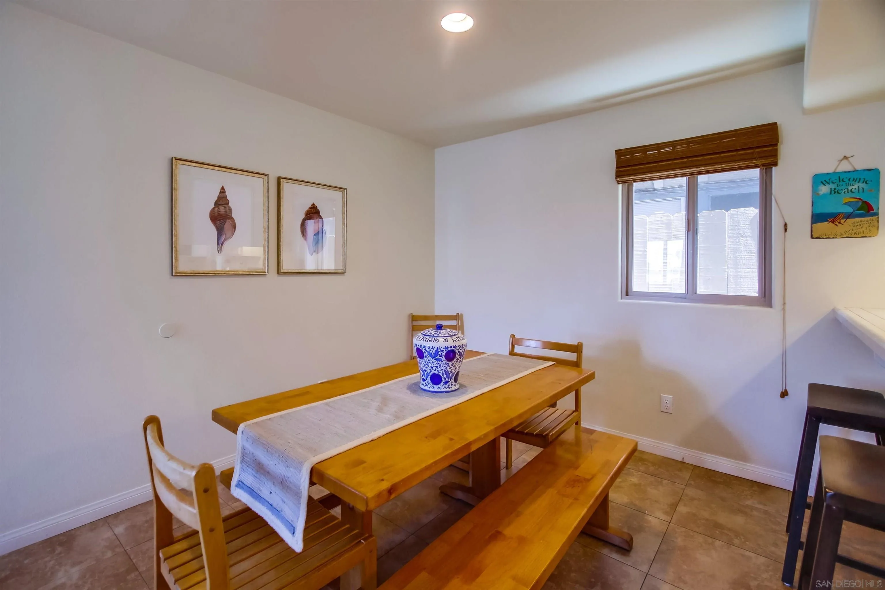 803 El Carmel Pl.
