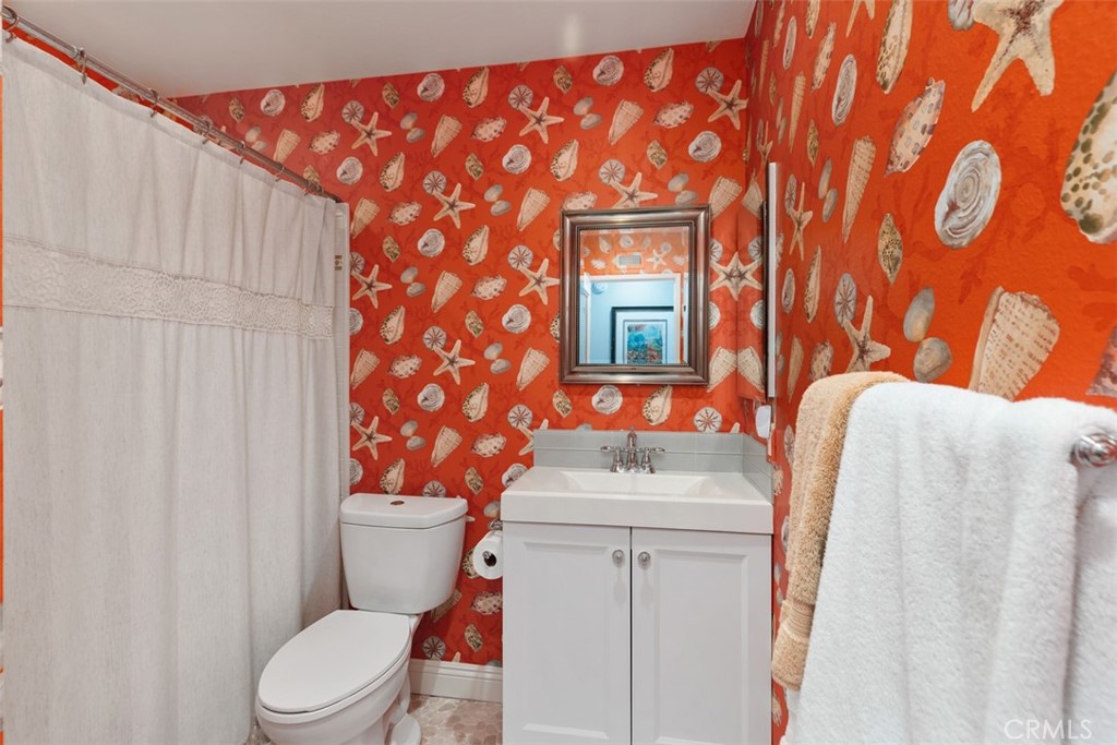 33902 Faeroe Bay