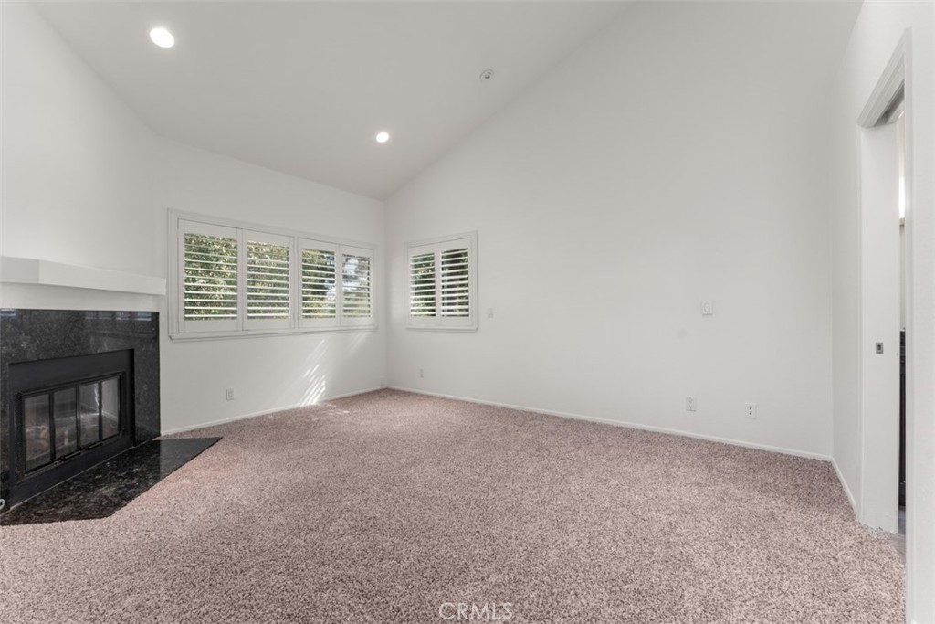 24839 Nueva Vista