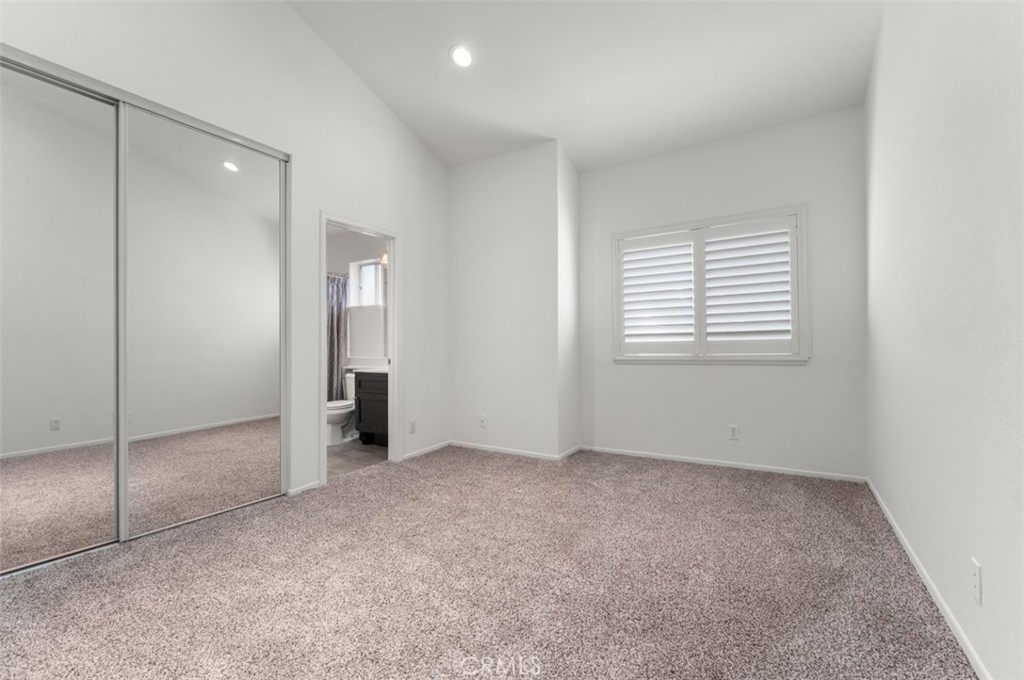 24839 Nueva Vista