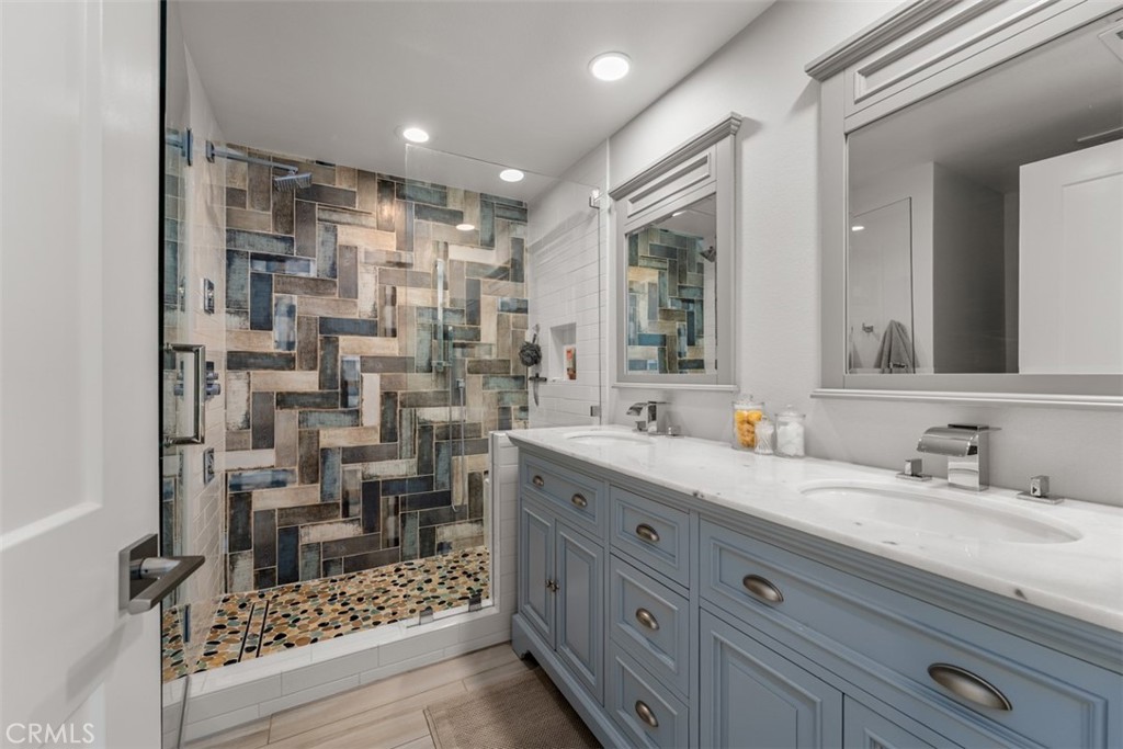 104 92D Calle Patricia