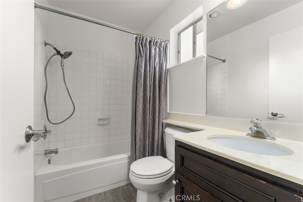 24839 #4 Nueva Vista