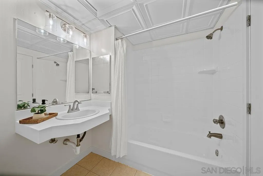 1080 Park Blvd Unit 409