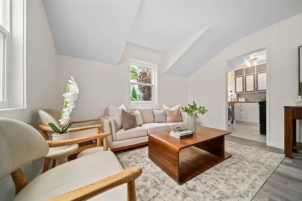 453 Westbourne St