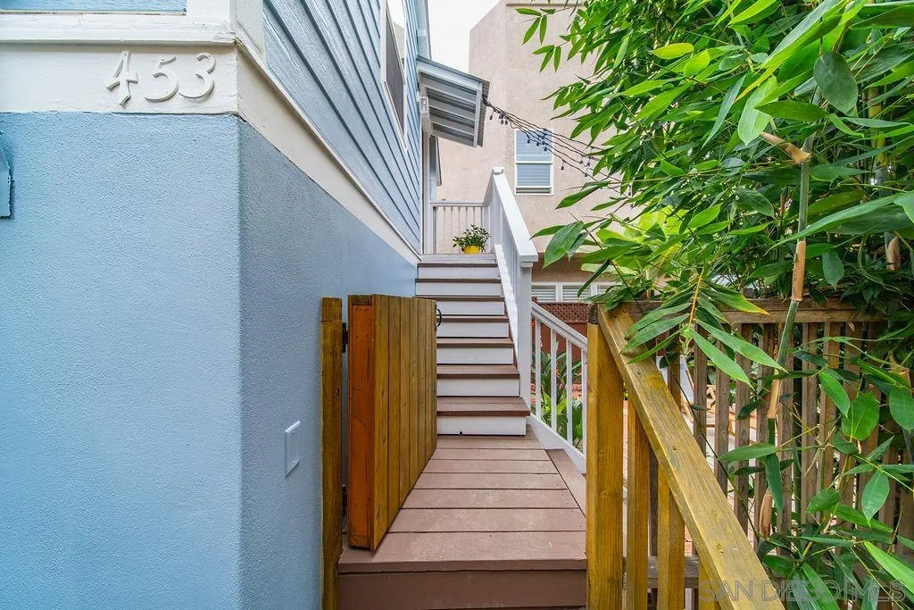 453 Westbourne St