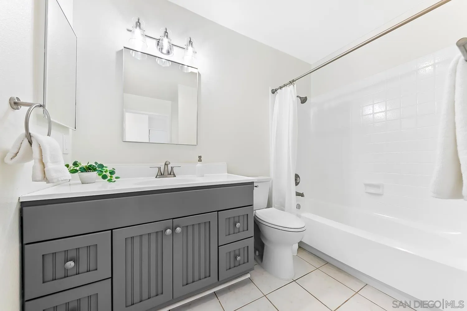 3219 Midway Dr Unit 407