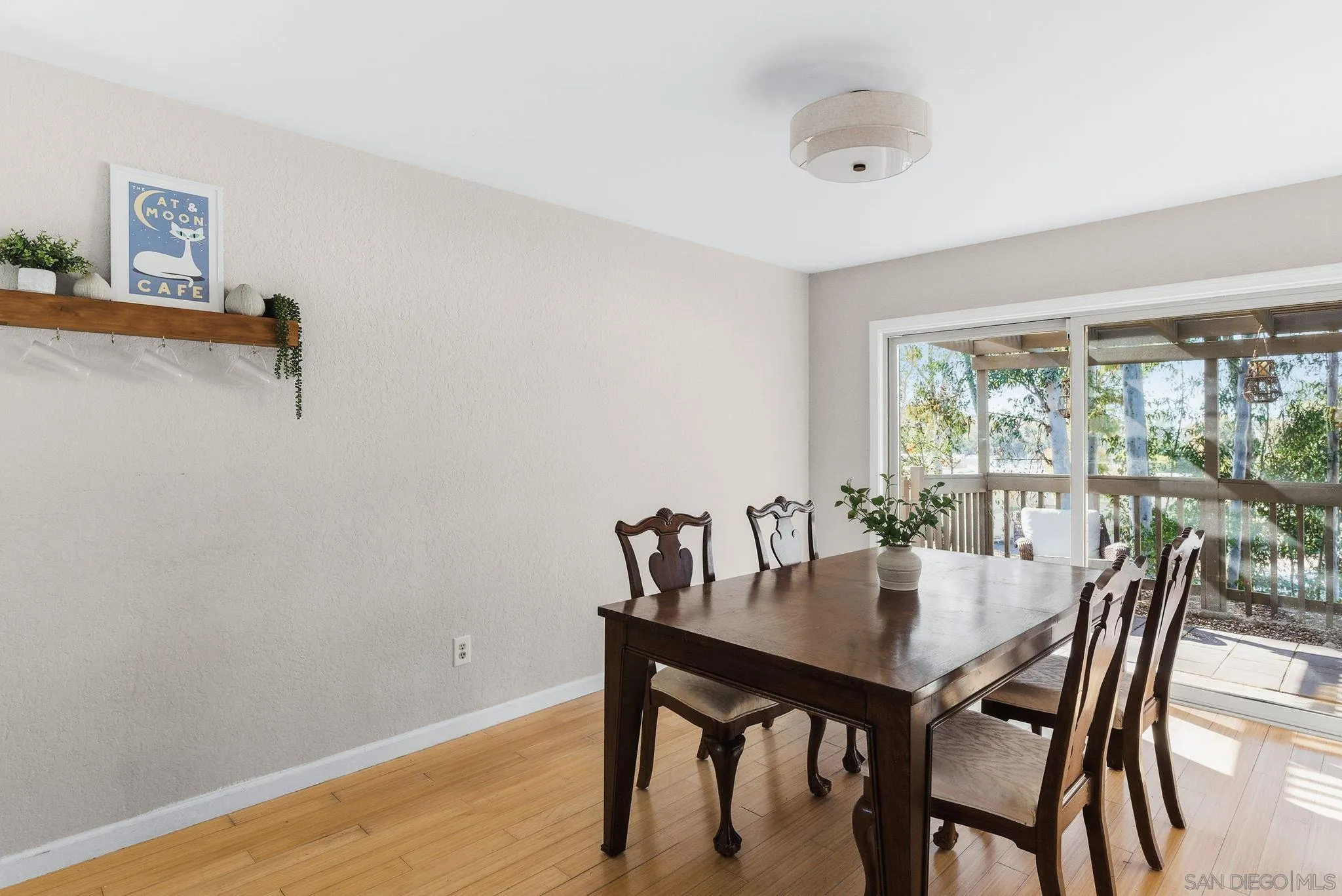 10251 Caminito Surabaya