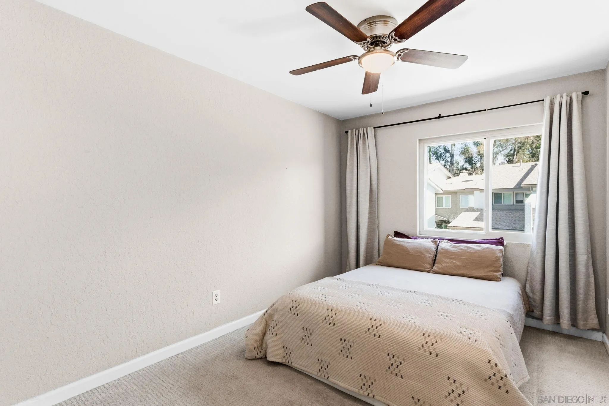 10251 Caminito Surabaya