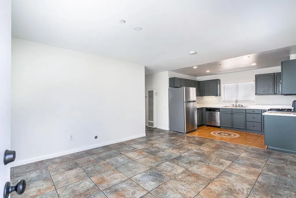 6618-22 Appert Ct