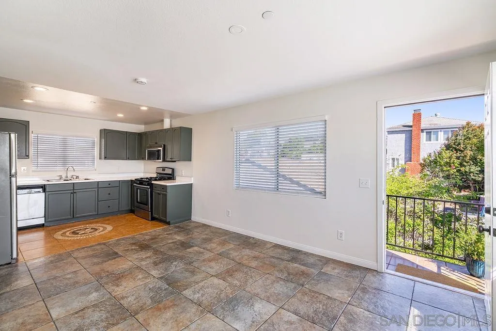 6618-22 Appert Ct