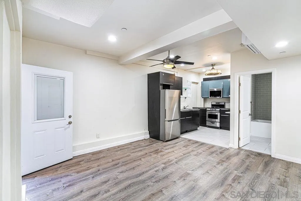 6618-22 Appert Ct