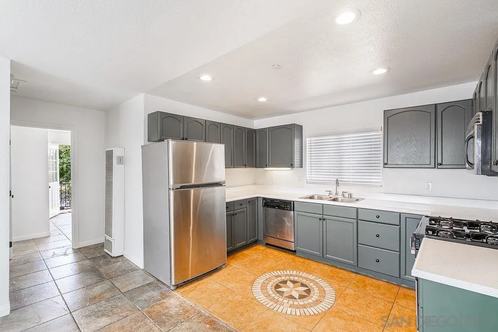 6618-22 Appert Ct