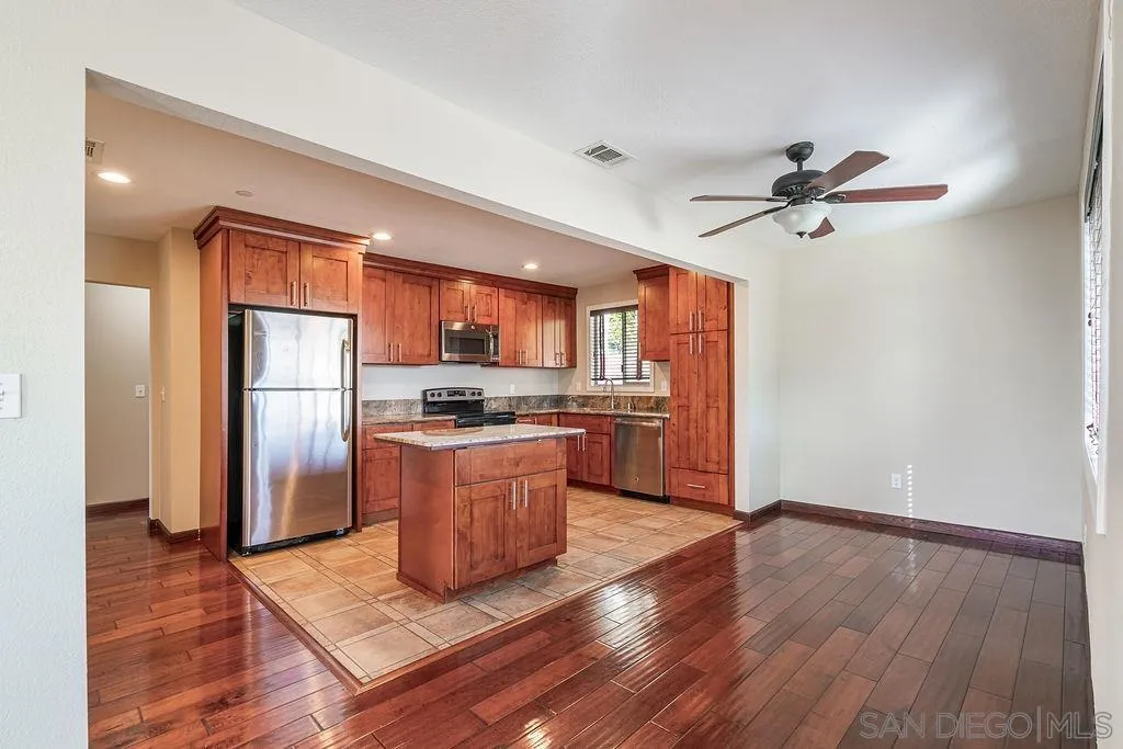 6618-22 Appert Ct