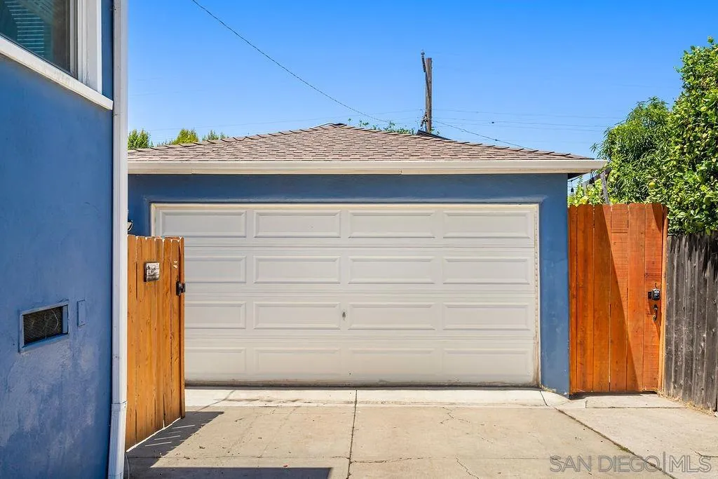 5988 Trojan Ave