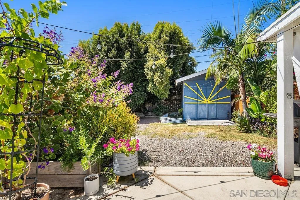5988 Trojan Ave
