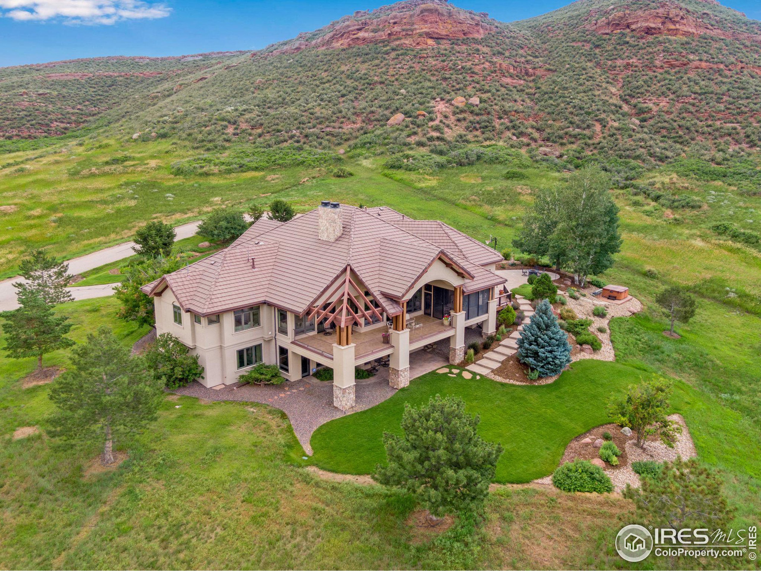 4676 Indian Creek Rd