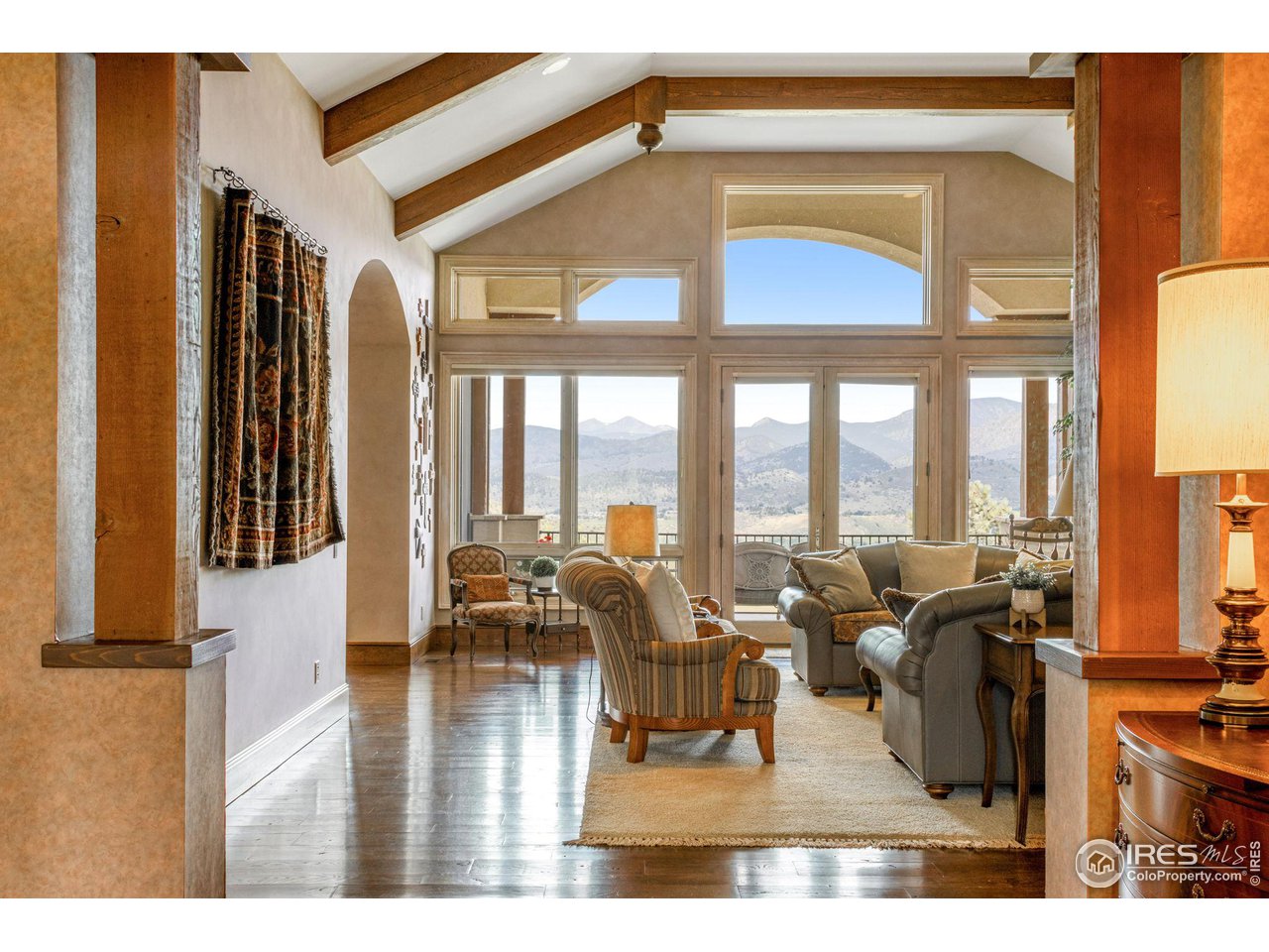 4676 Indian Creek Rd