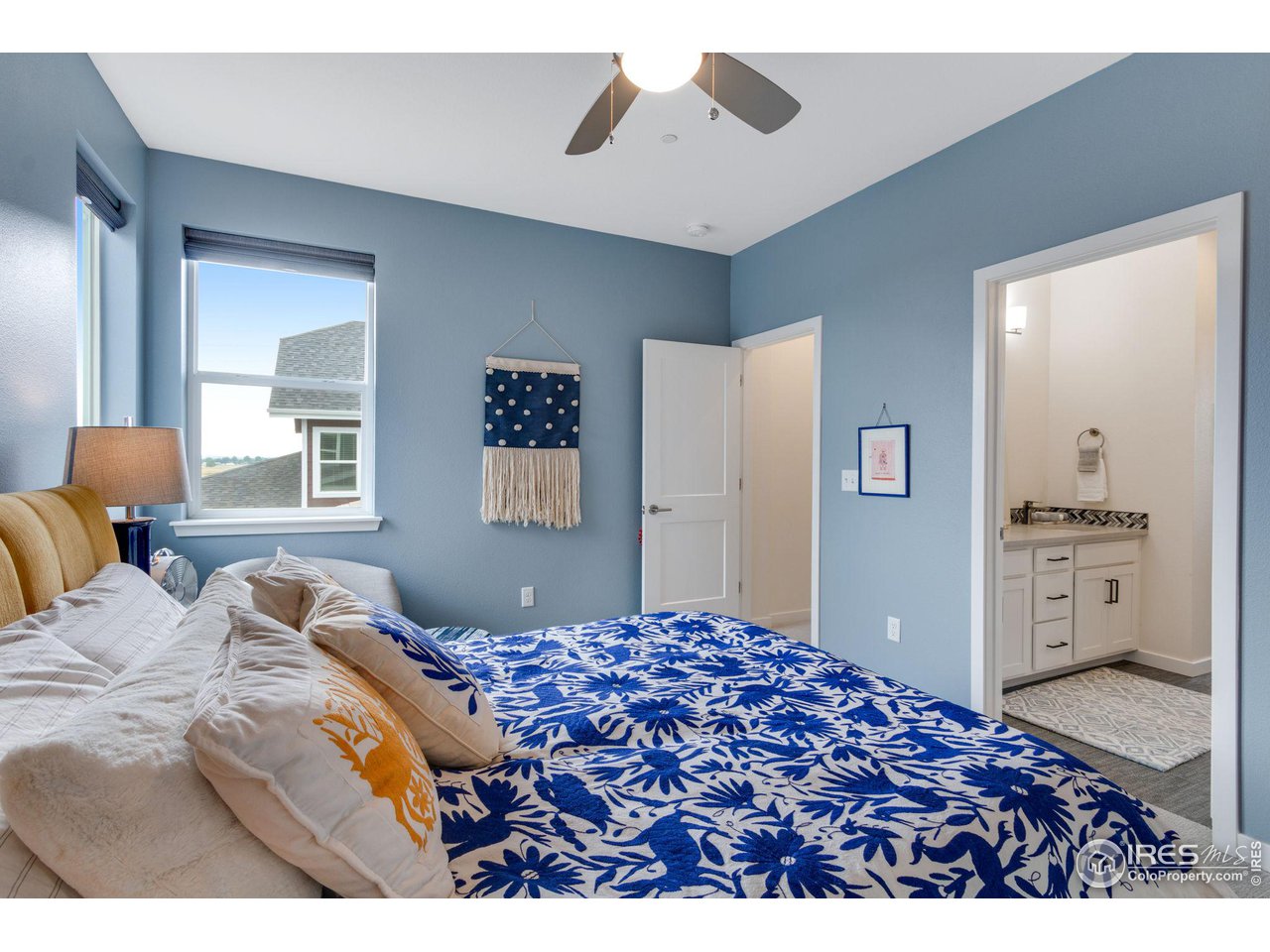 3349 Green Lake Dr 3