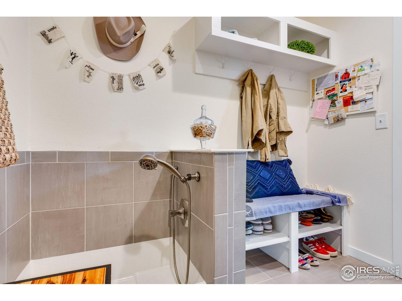 3349 Green Lake Dr 3