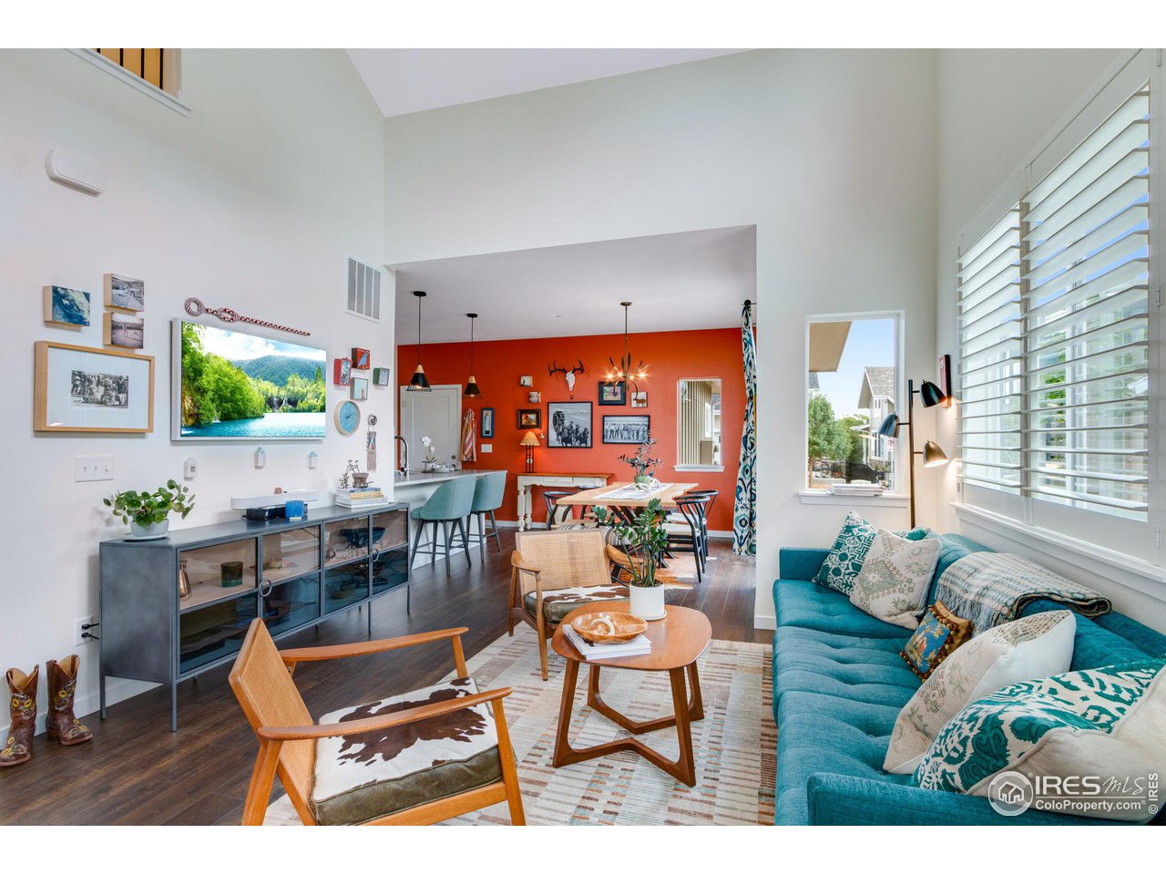 3349 Green Lake Dr 3