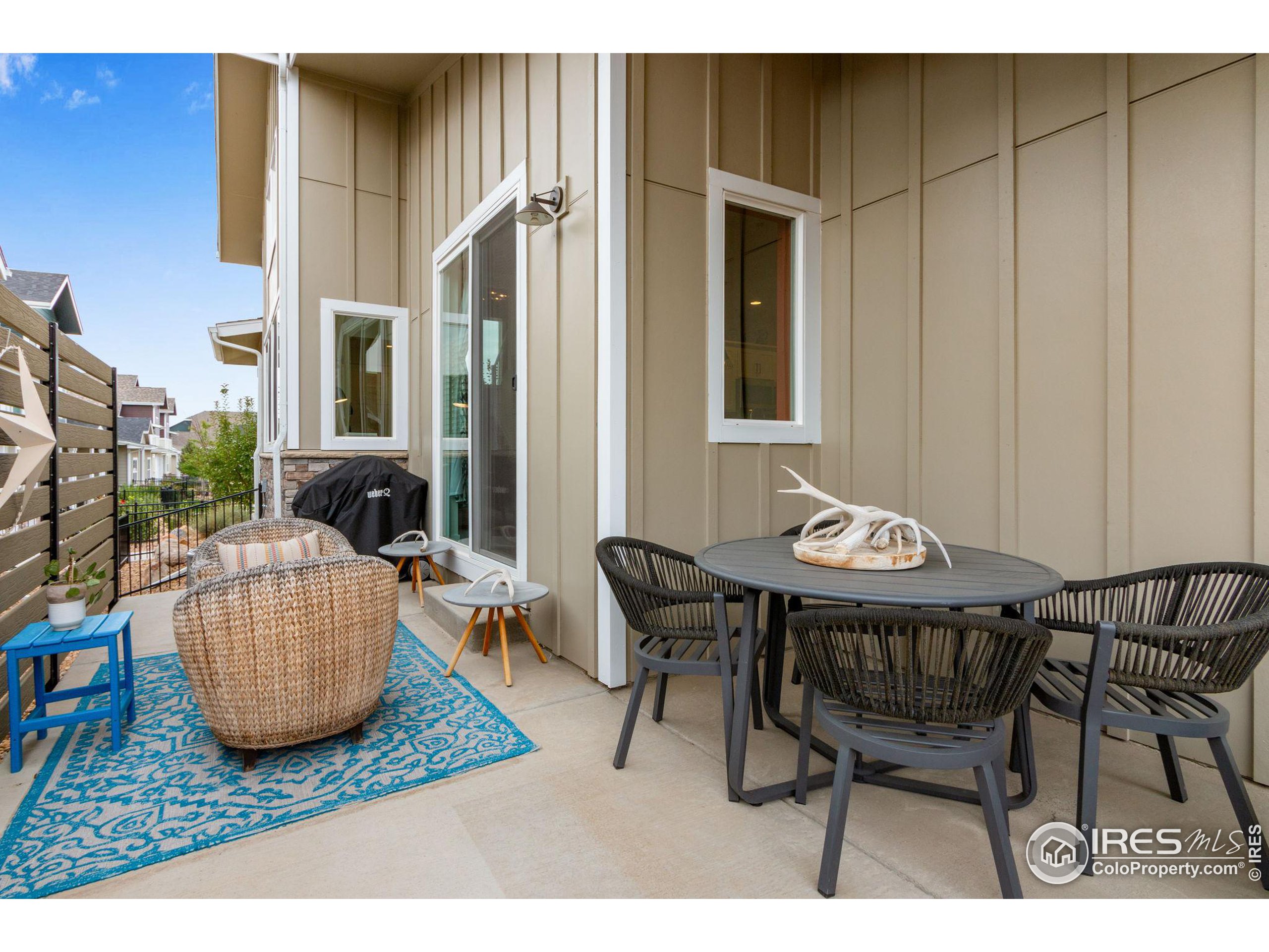 3349 Green Lake Dr 3