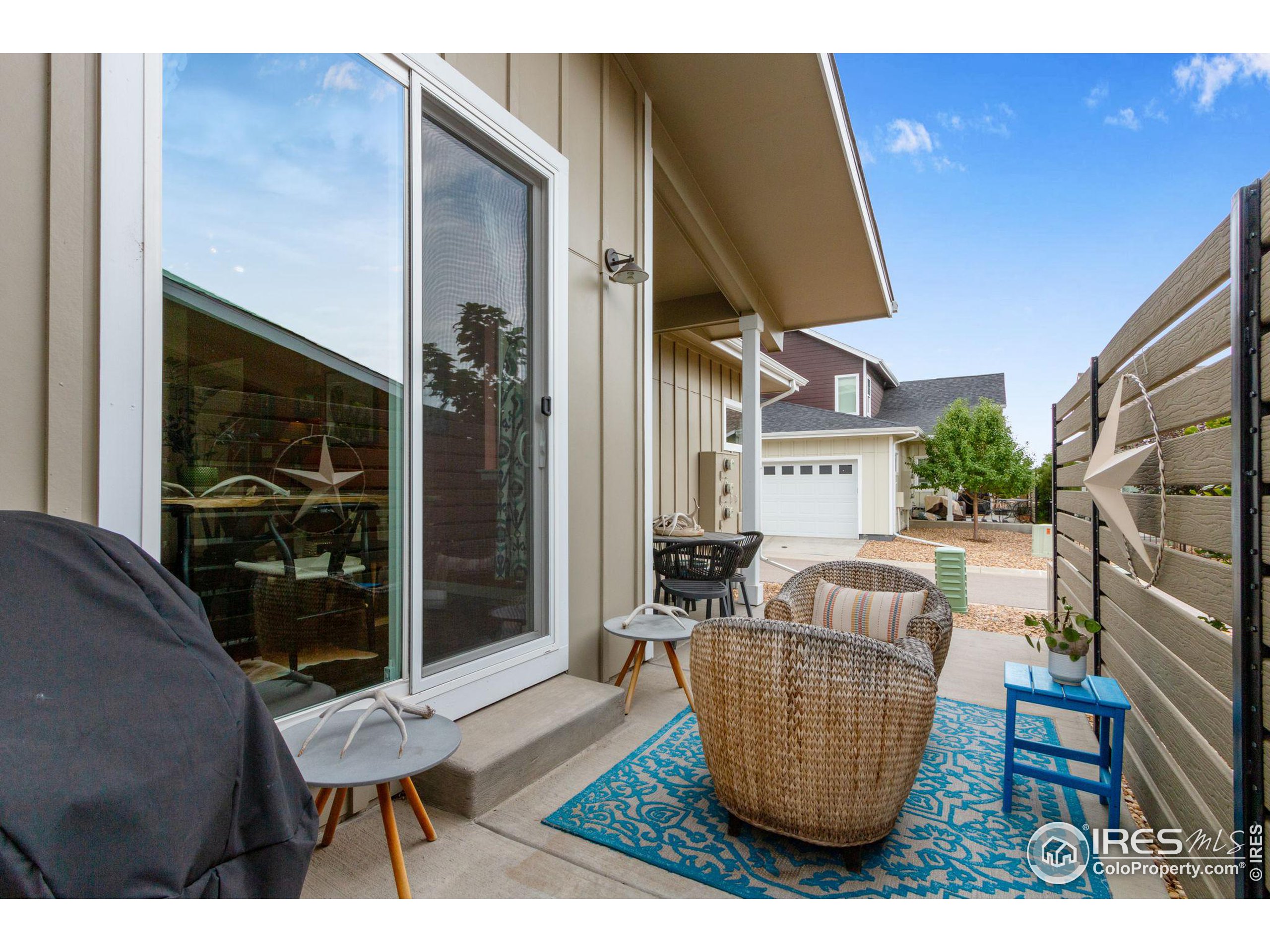 3349 Green Lake Dr 3