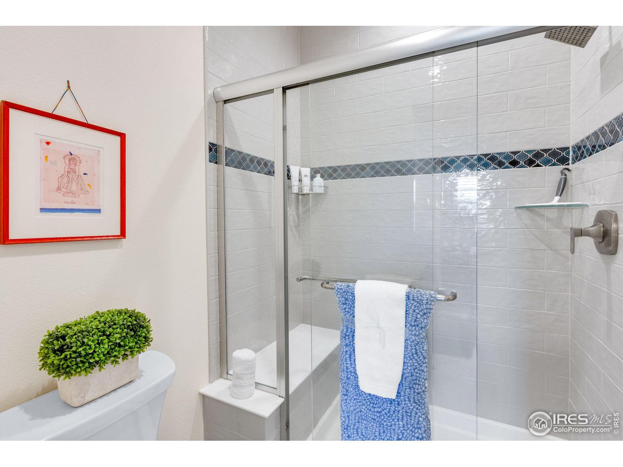 3349 Green Lake Dr 3