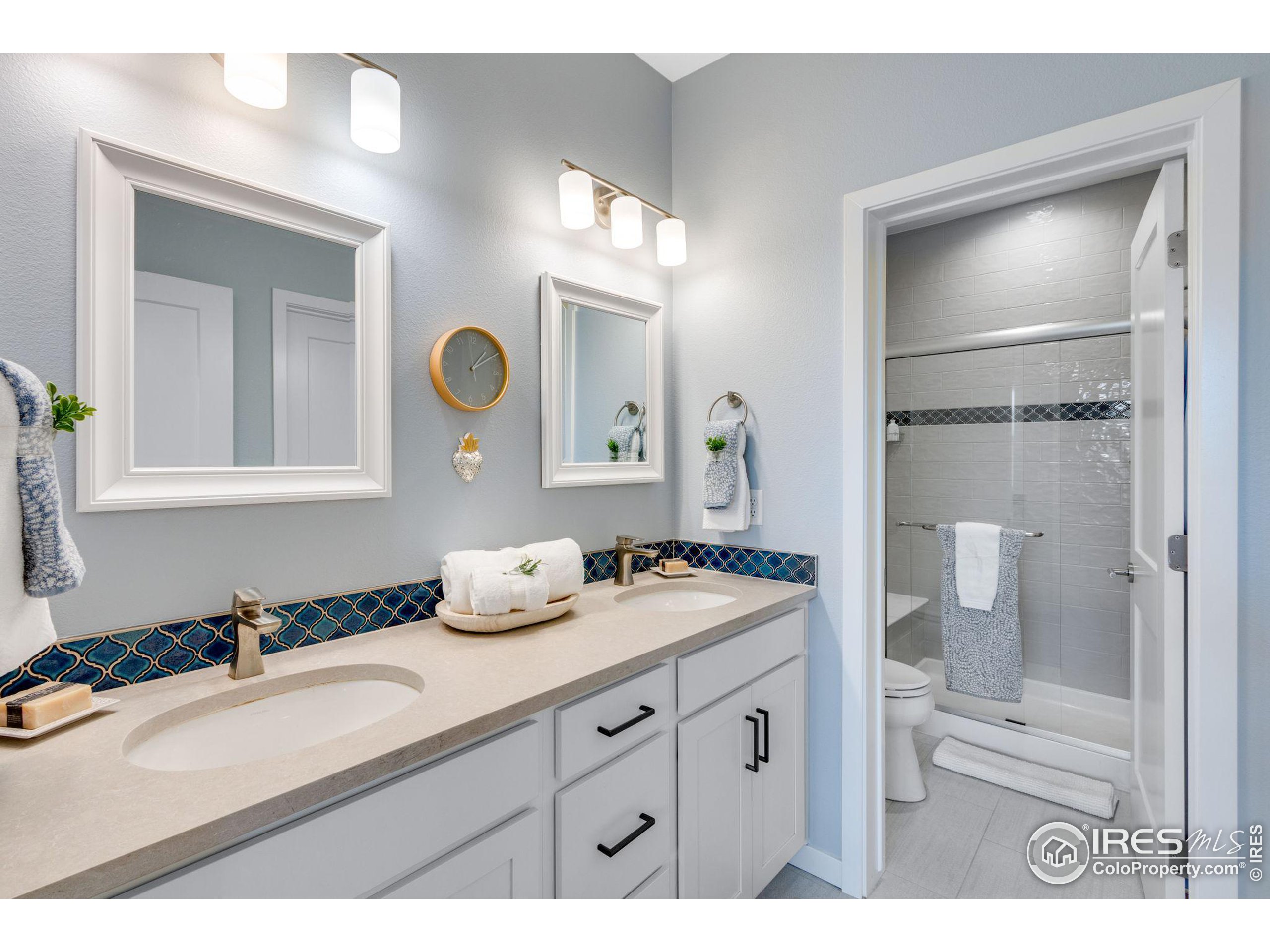 3349 Green Lake Dr 3