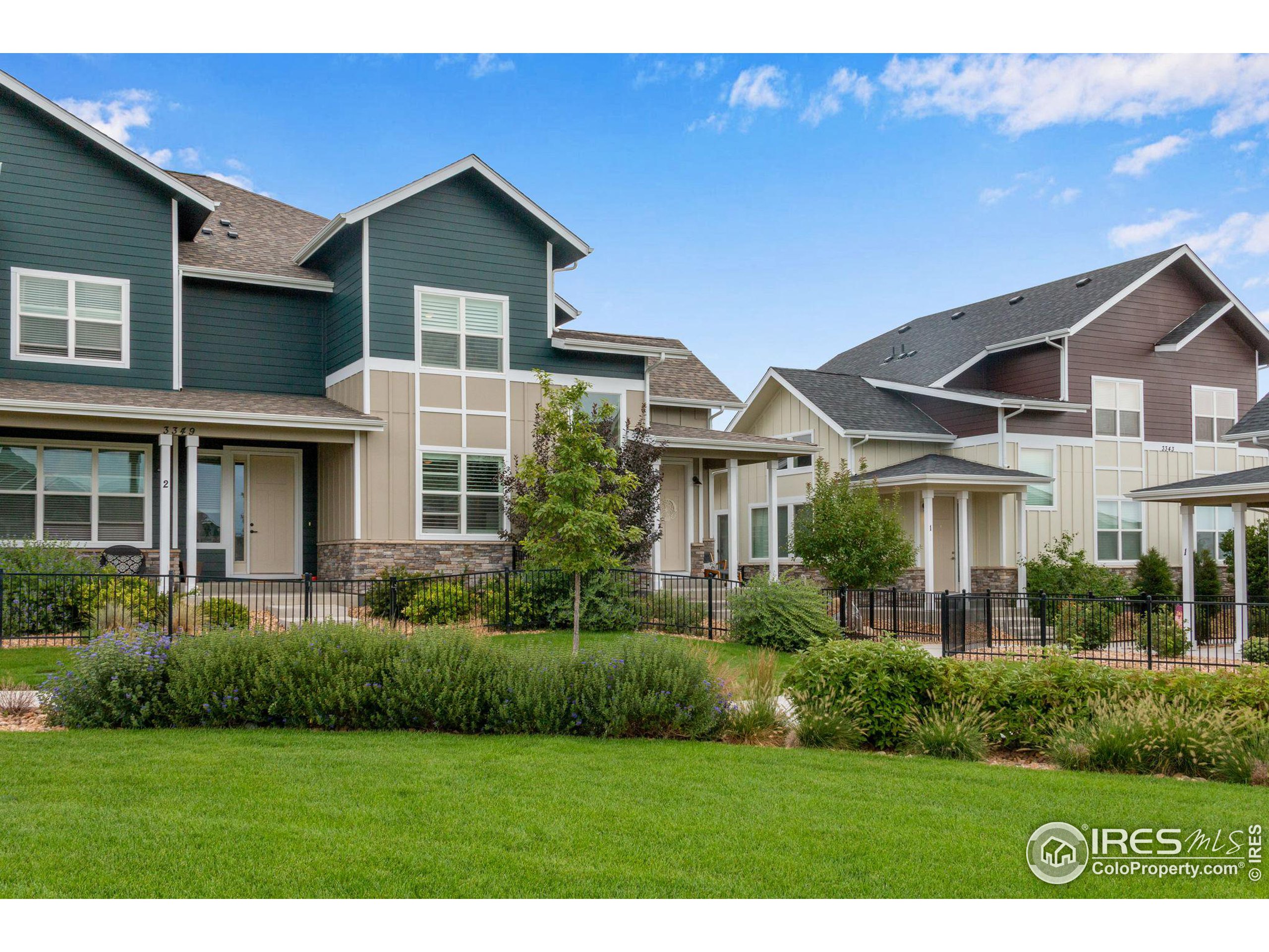 3349 Green Lake Dr 3