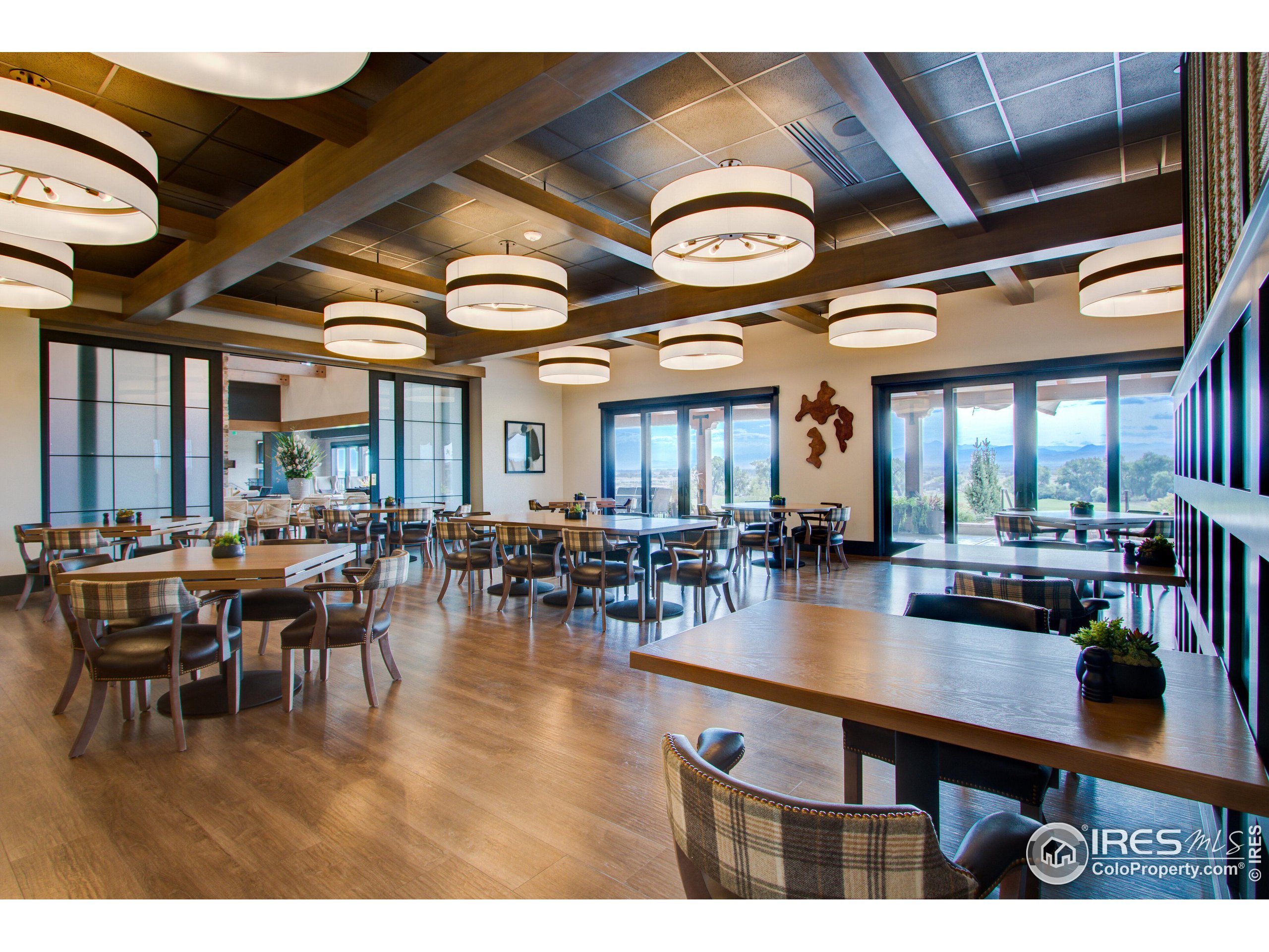 3720 Valley Crest Dr