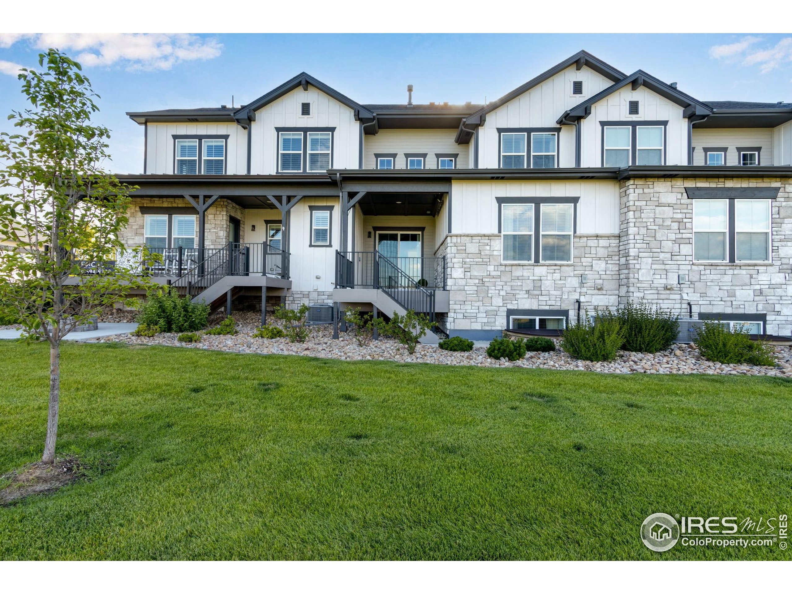 4264 Grand Park Dr