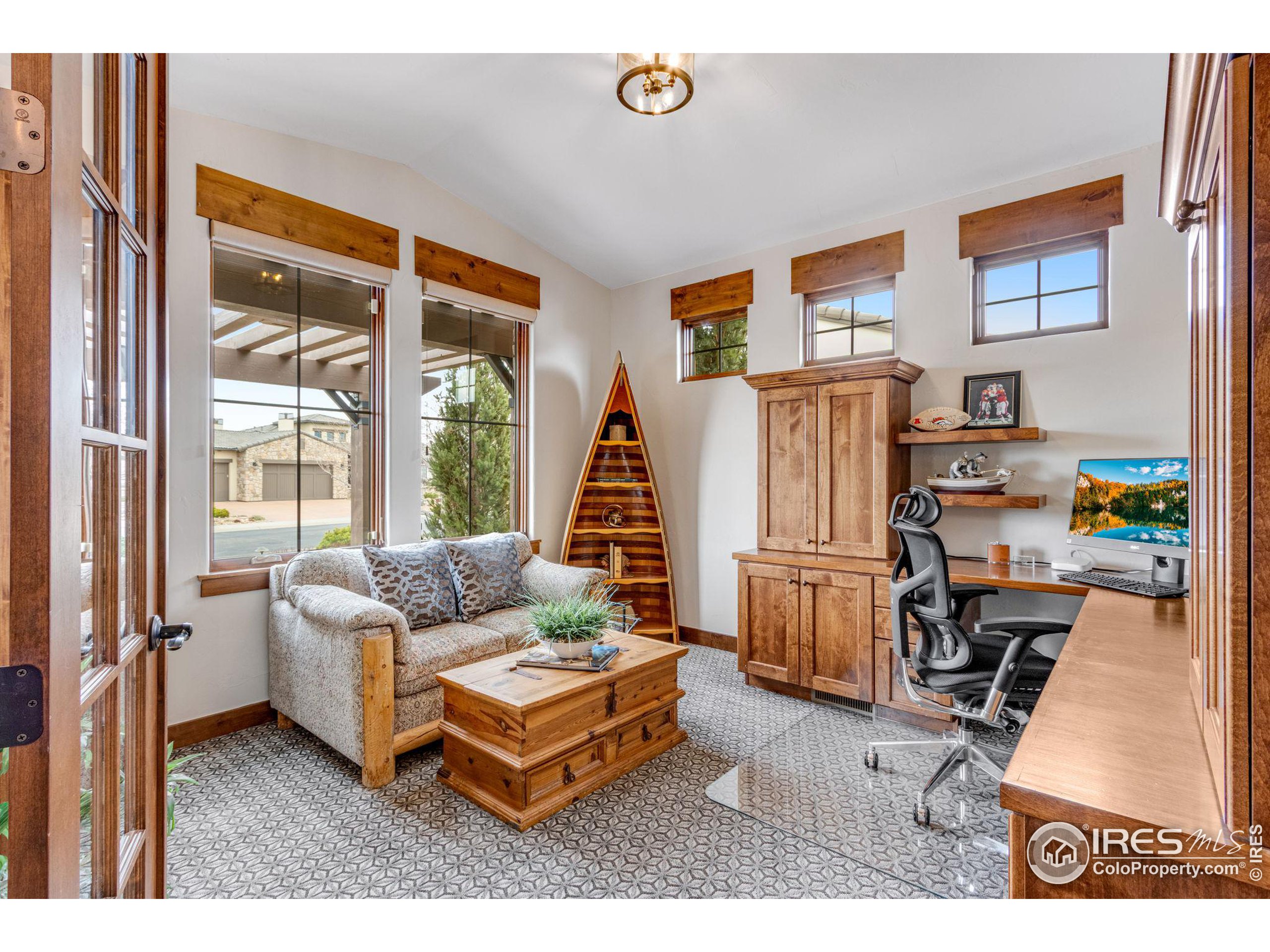 3865 Valley Crest Dr