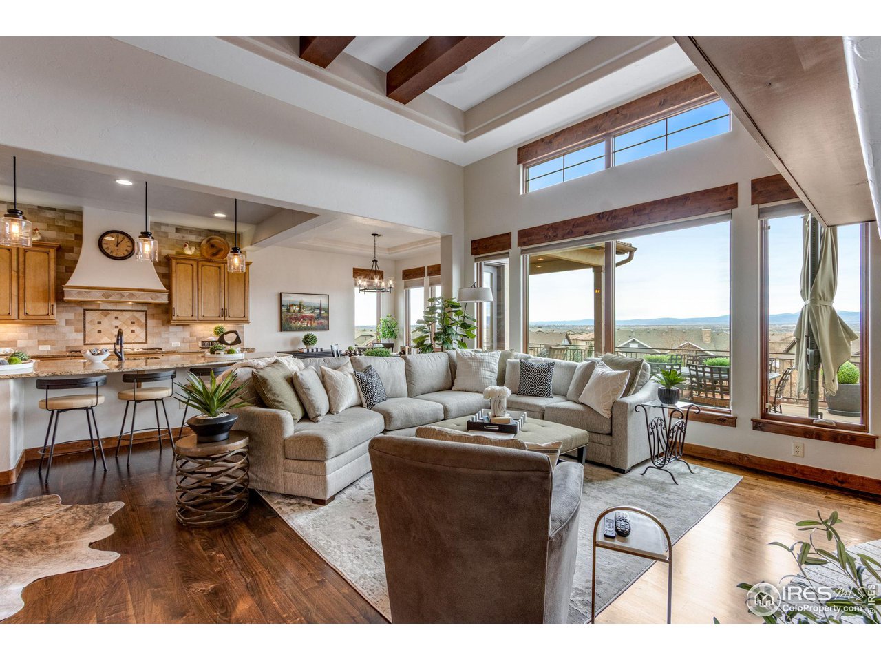 3865 Valley Crest Dr