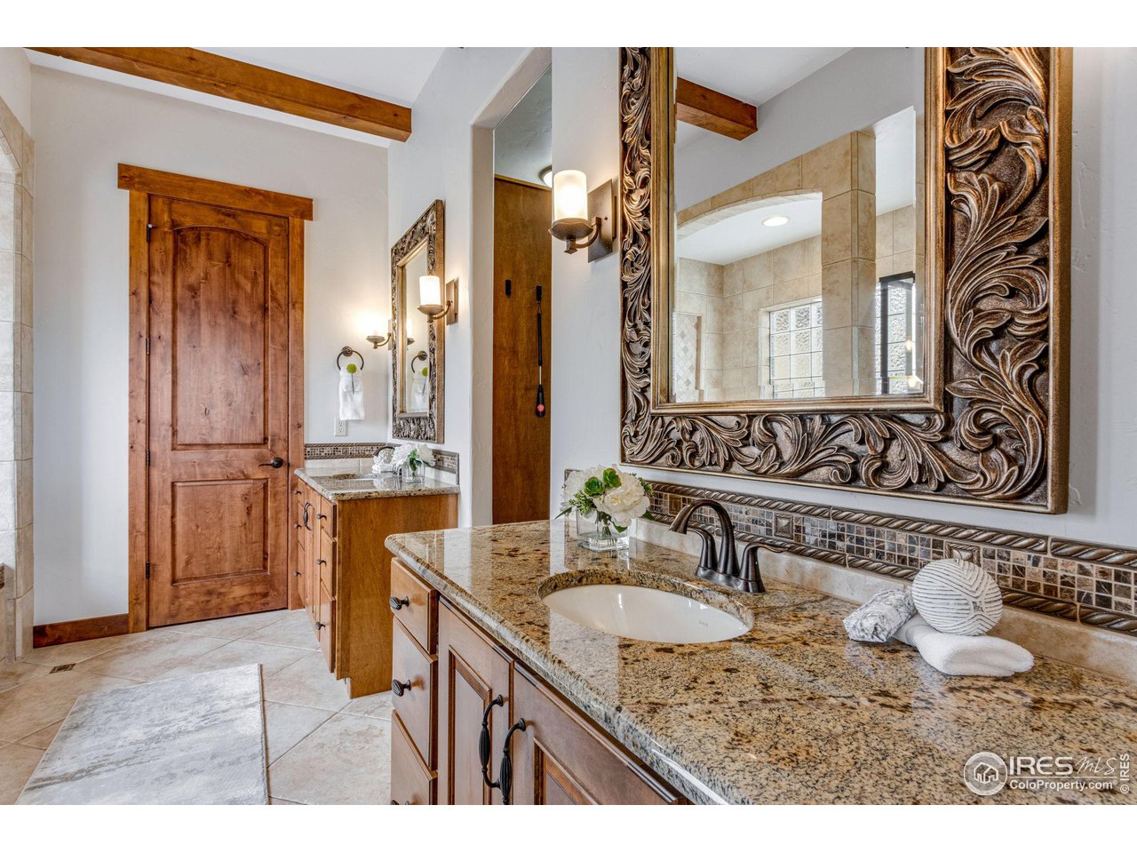 3865 Valley Crest Dr