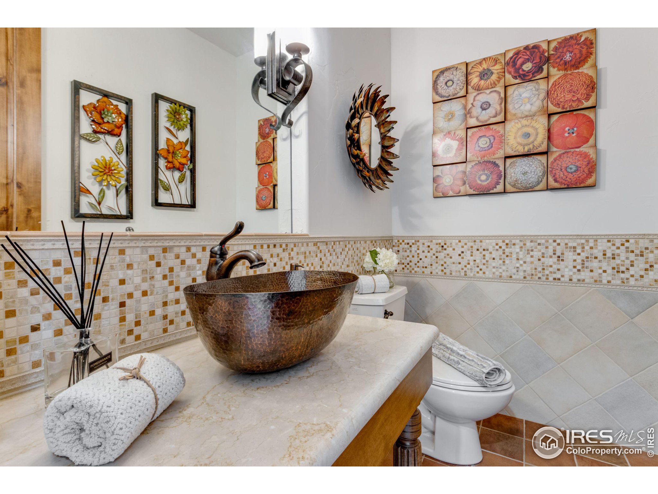 3865 Valley Crest Dr