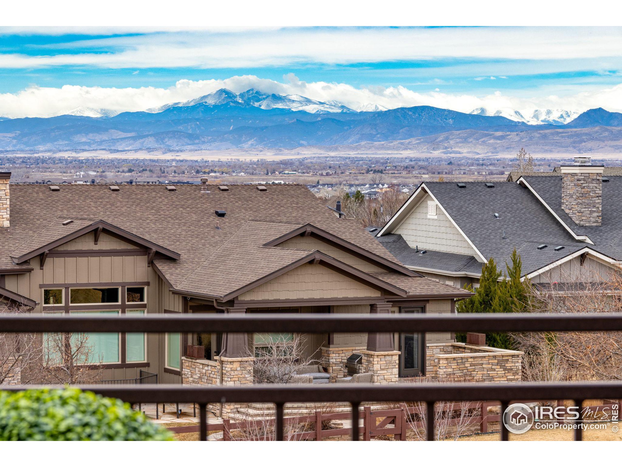 3865 Valley Crest Dr