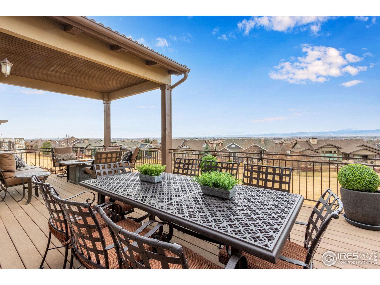 3865 Valley Crest Dr