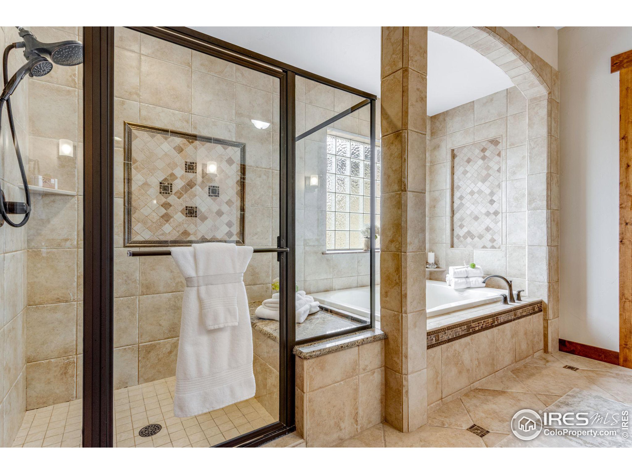 3865 Valley Crest Dr