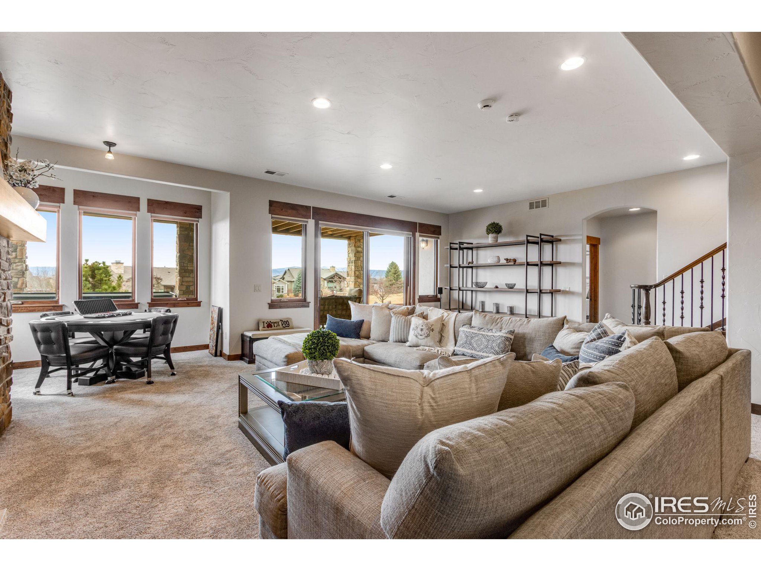 3865 Valley Crest Dr