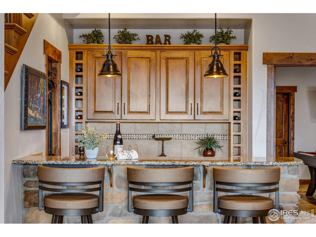 3865 Valley Crest Dr