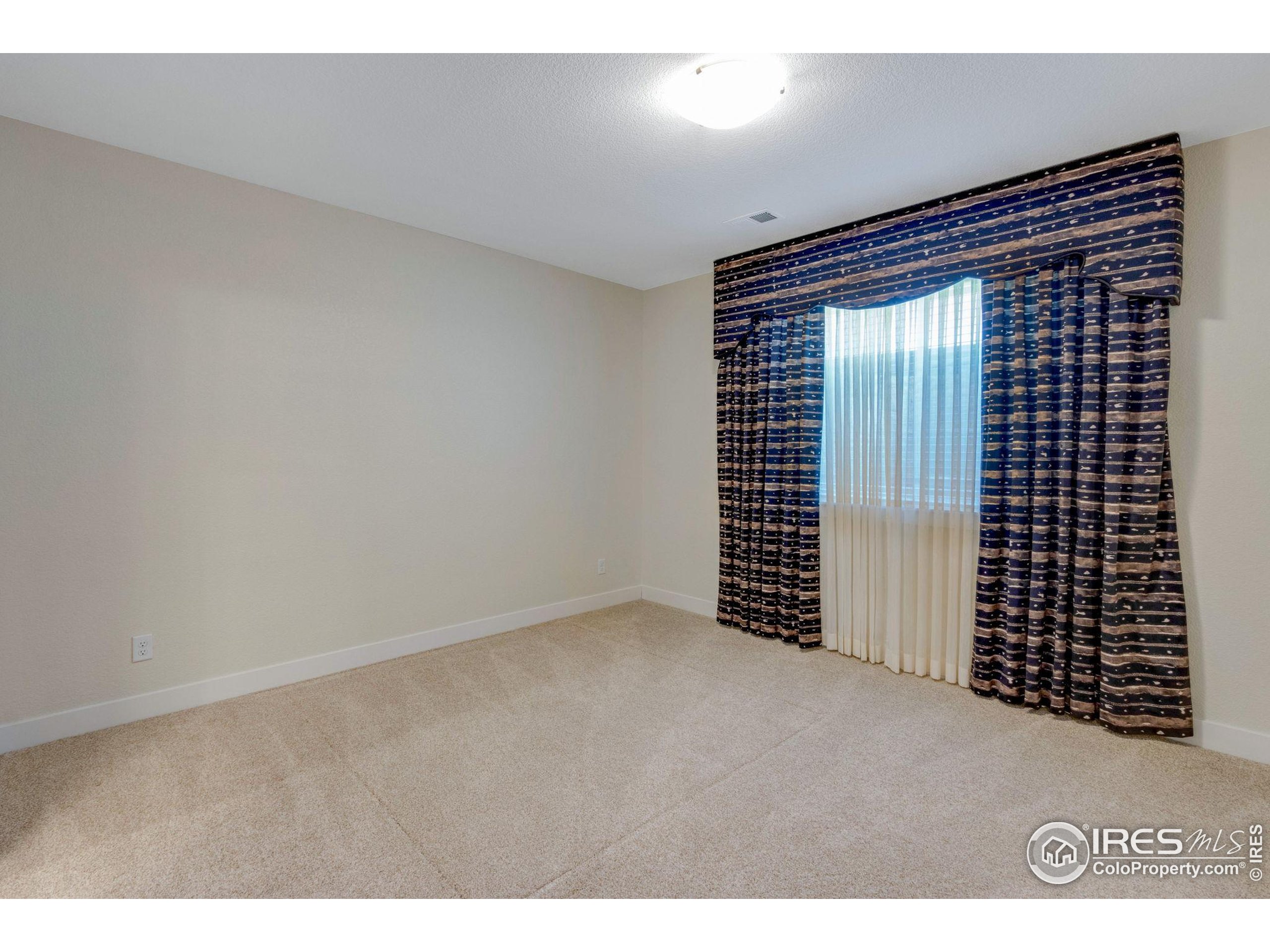 4264 Grand Park Dr